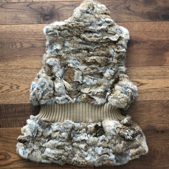 Authentic Rabbit Fur Vest - Picture 5 of 8